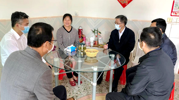 脱贫攻坚不止步 复工复产正当时_600.jpg